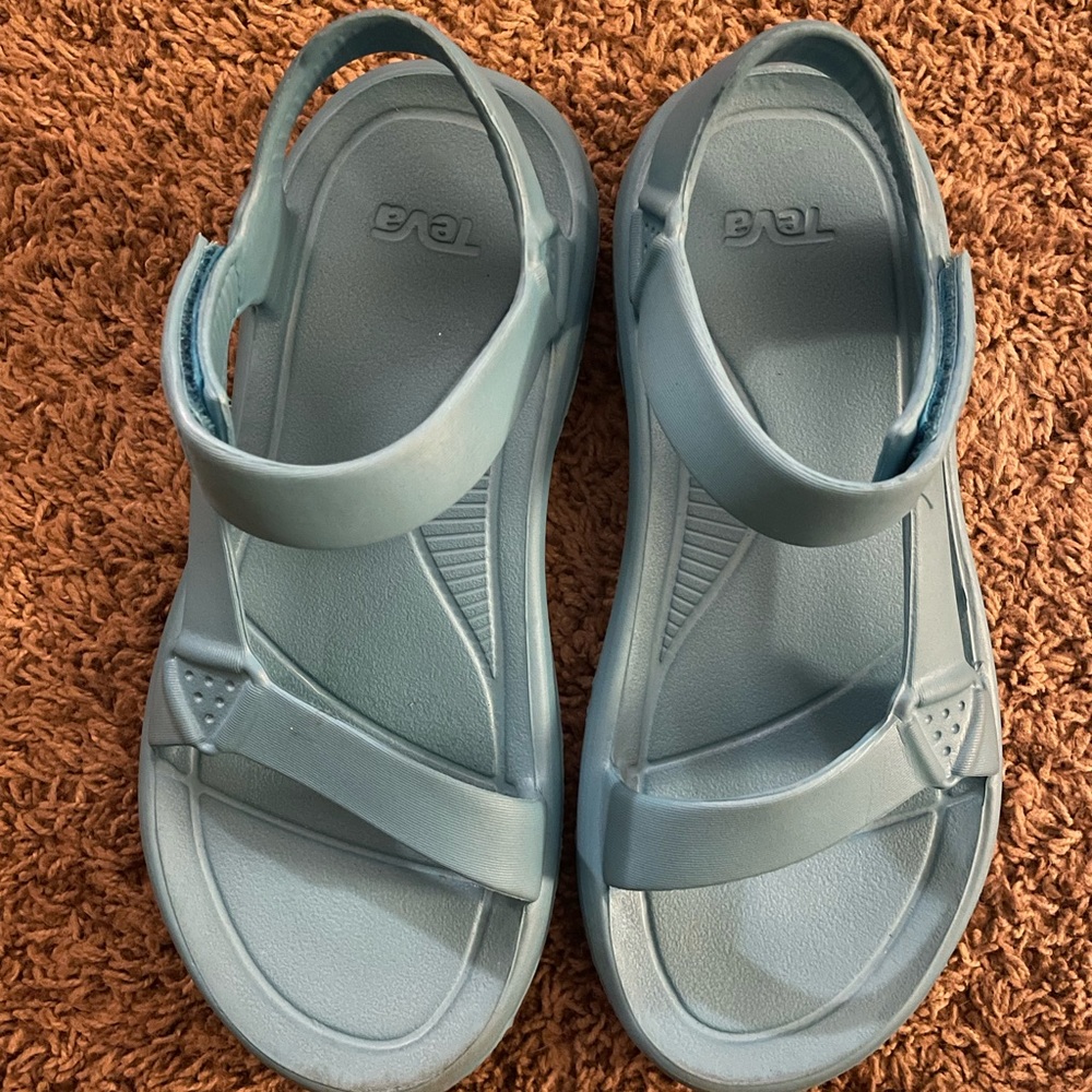 Teva Hurricane Sandal Size 8